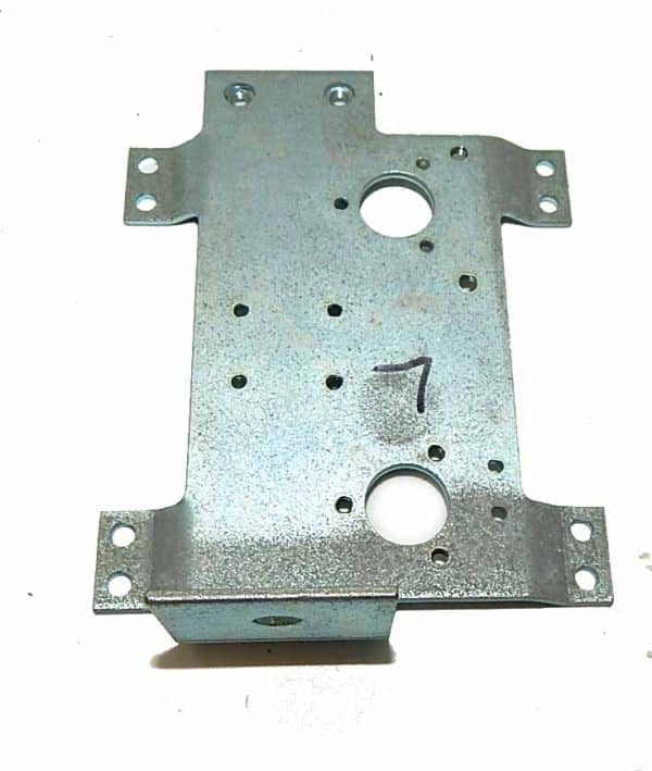 Williams Pinball Flipper Mounting Plate Sub Assembly - Left Side | moneymachines.com